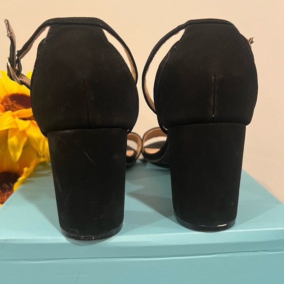 D’LISH Elegant suede Black Block Heel Sandals/size 8 - Picture 4 of 9